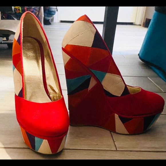WOMENS SIZE 9 SHIEKH COLORFUL WEDGES - Picture 4 of 6